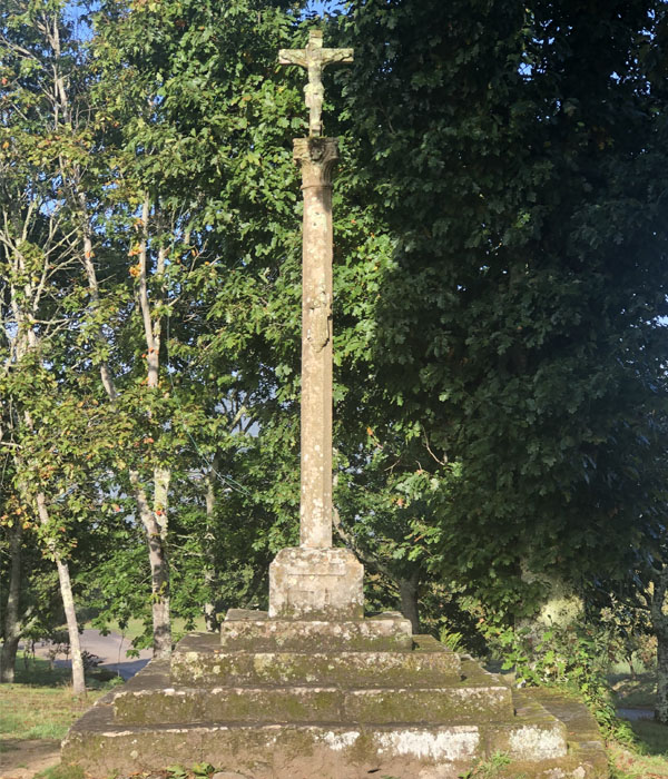 Cruceiro da carballeira de San Xusto